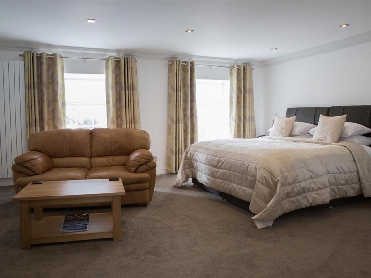 The Inn At Brough Brough  Екстер'єр фото